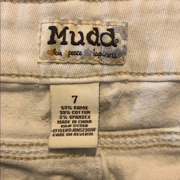MUDD white jean shorts - Picture 2 of 3